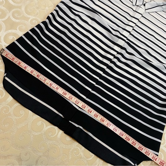 Zac & Rachel 1X Black/White Striped Covered Button Blouse Roll Tab sleev… - Picture 8 of 12